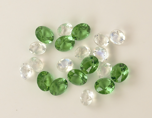 Natural vs Lab Grown Stones