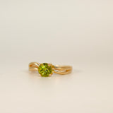 14k Gold Peridot Ring - SIZE 5.5