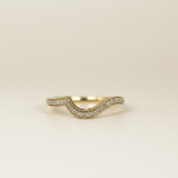 10k Gold Diamond Ring - SIZE 7